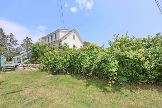 4 Youngs Hill Road, Loudon, NH 03307