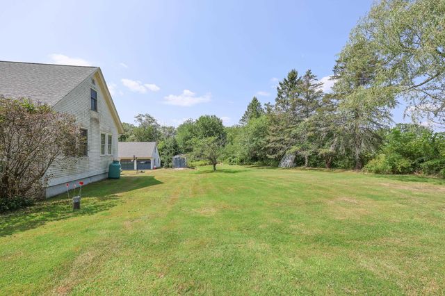 4 Youngs Hill Road, Loudon, NH 03307