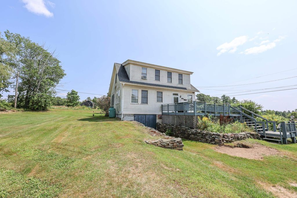 4 Youngs Hill Road, Loudon, NH 03307