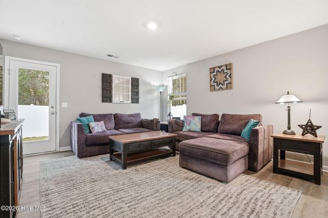 1804 Willowtree Court SE, Bolivia, NC 28422