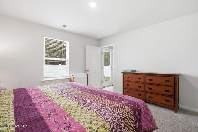 1804 Willowtree Court SE, Bolivia, NC 28422