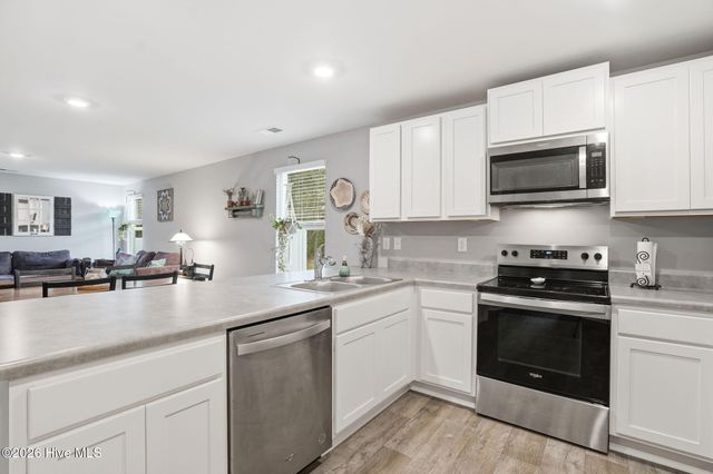 1804 Willowtree Court SE, Bolivia, NC 28422