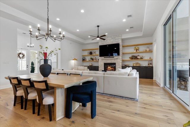 101 Onion Creek LN, Driftwood, TX 78619