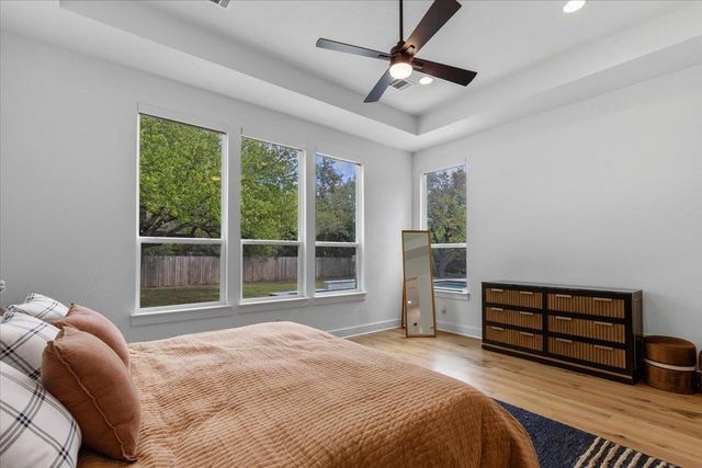 101 Onion Creek LN, Driftwood, TX 78619