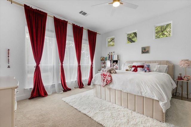 101 Onion Creek LN, Driftwood, TX 78619