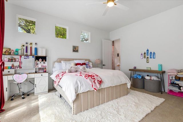 101 Onion Creek LN, Driftwood, TX 78619