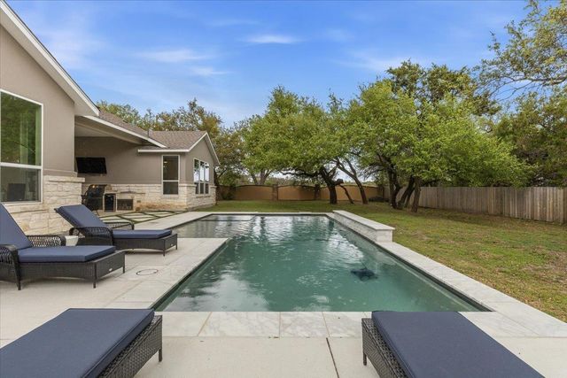 101 Onion Creek LN, Driftwood, TX 78619
