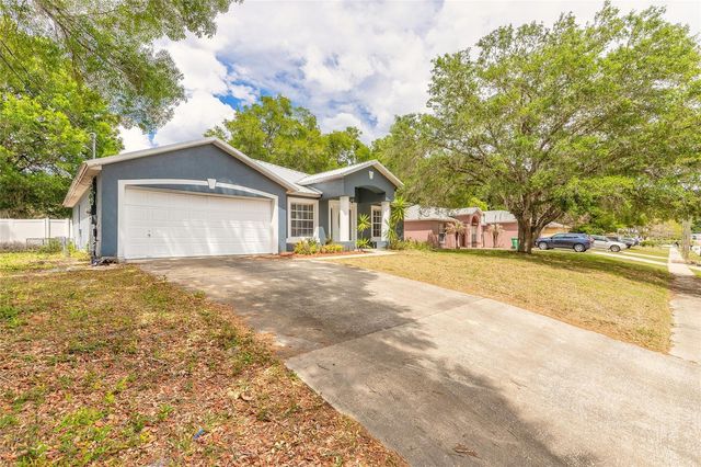 1031 E WALTS AVENUE, Deland, FL 32724