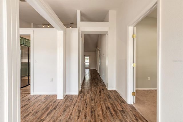 1031 E WALTS AVENUE, Deland, FL 32724