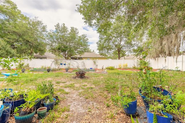 1031 E WALTS AVENUE, Deland, FL 32724