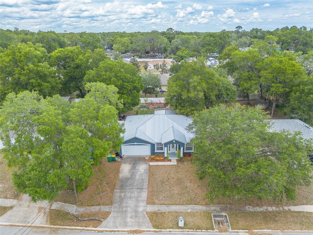 1031 E WALTS AVENUE, Deland, FL 32724