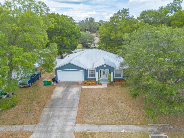 1031 E WALTS AVENUE, Deland, FL 32724