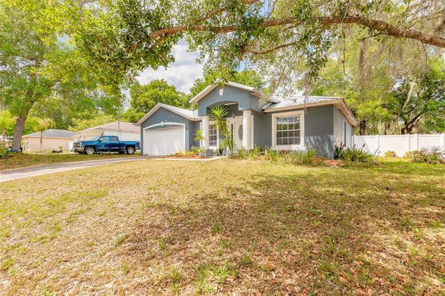 1031 E WALTS AVENUE, Deland, FL 32724