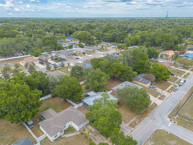 1031 E WALTS AVENUE, Deland, FL 32724