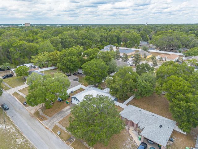 1031 E WALTS AVENUE, Deland, FL 32724