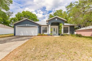 1031 E WALTS AVENUE, Deland, FL 32724
