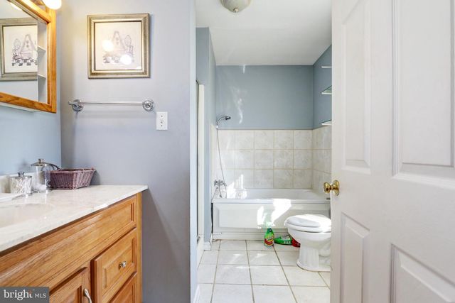 2040 HAMILTON AVE, Atlantic City, NJ 08401