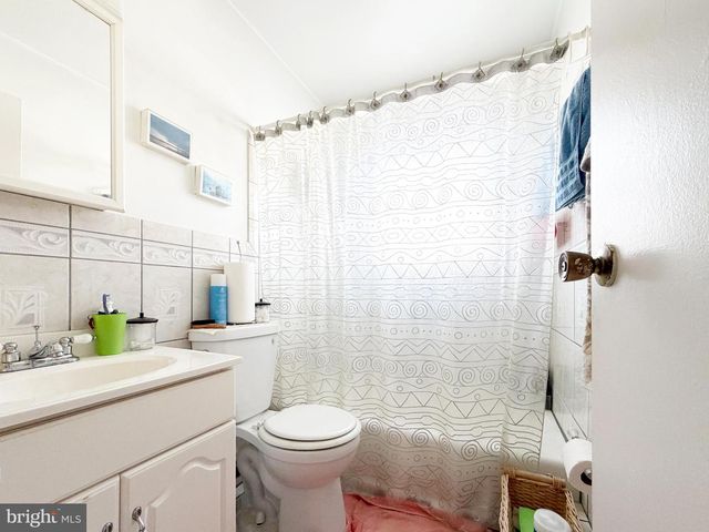 2040 HAMILTON AVE, Atlantic City, NJ 08401