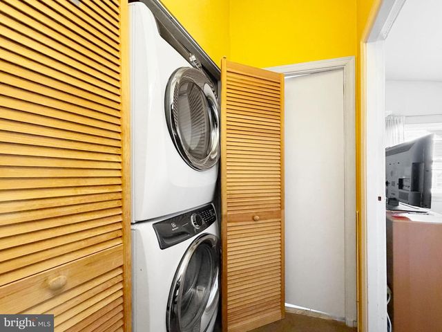 2040 HAMILTON AVE, Atlantic City, NJ 08401