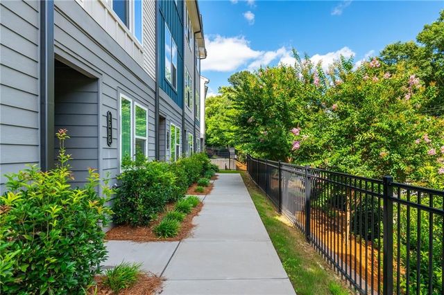 1517 Layton Lane NW, Atlanta, GA 30318