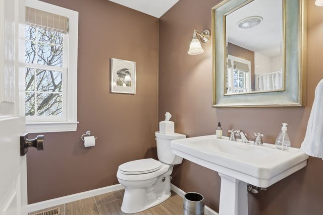 272 West Main Street, Westborough, MA 01581