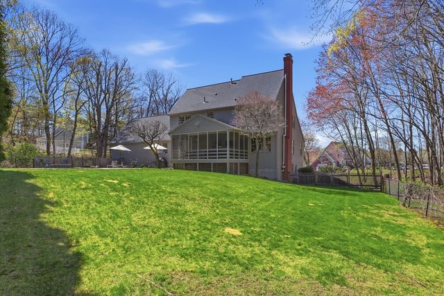 272 West Main Street, Westborough, MA 01581