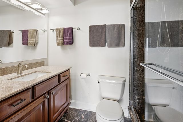 3470 N Lake Shore Drive 14B, Chicago, IL 60657