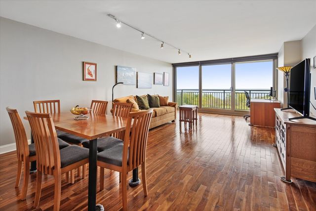 3470 N Lake Shore Drive 14B, Chicago, IL 60657