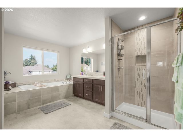 14446 Se GARLAND Ln, Milwaukie, OR 97267