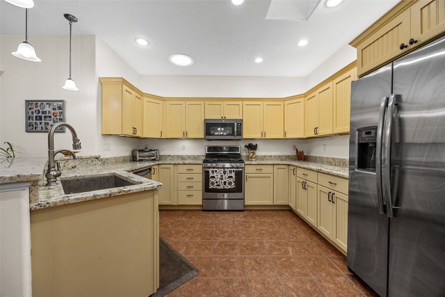 4020 Riverview Lane NE, Iowa City, IA 52240