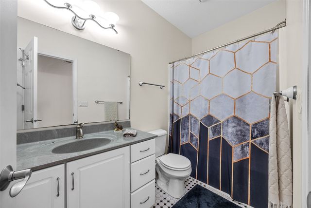 4020 Riverview Lane NE, Iowa City, IA 52240