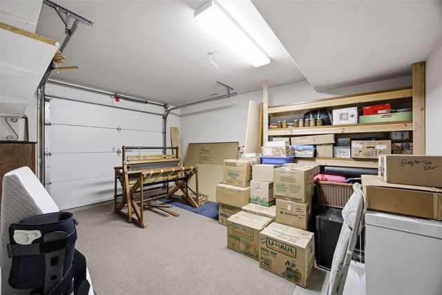 4020 Riverview Lane NE, Iowa City, IA 52240