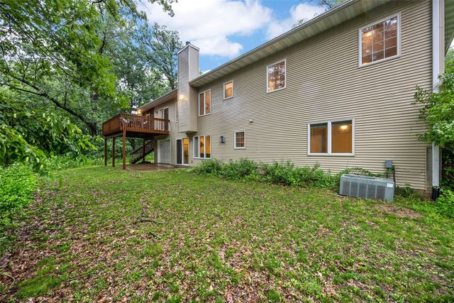 4020 Riverview Lane NE, Iowa City, IA 52240