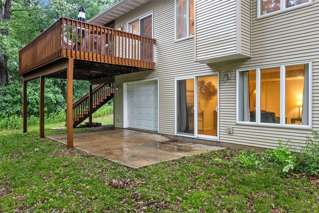 4020 Riverview Lane NE, Iowa City, IA 52240