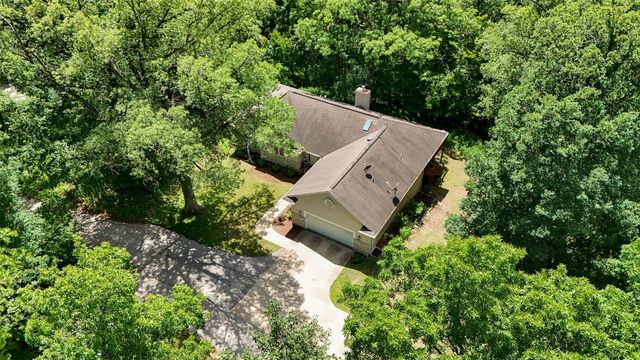 4020 Riverview Lane NE, Iowa City, IA 52240