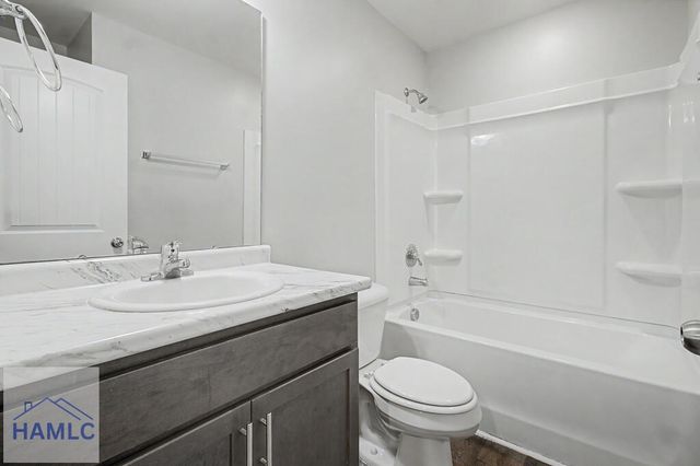 702 Mill Creek Circle, Hinesville, GA 31313
