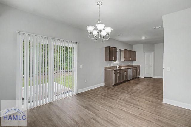702 Mill Creek Circle, Hinesville, GA 31313