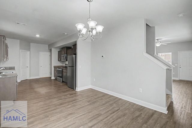 702 Mill Creek Circle, Hinesville, GA 31313