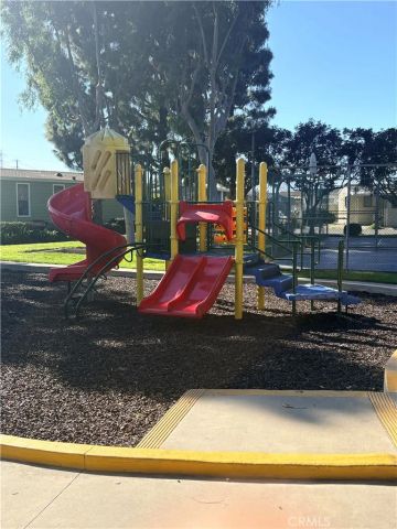 3595 Santa Fe 26, Long Beach, CA 90810