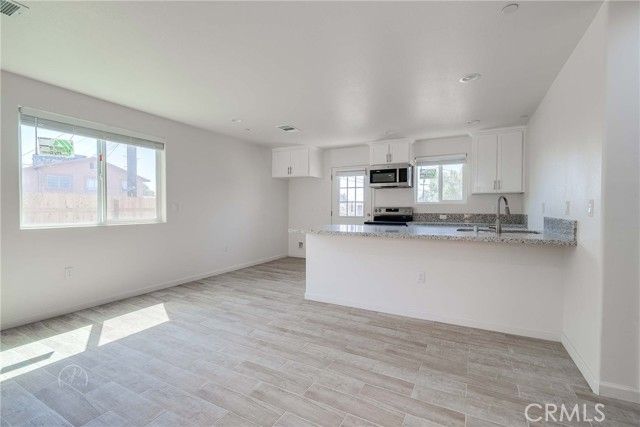 727 Knotts, Bakersfield, CA 93305