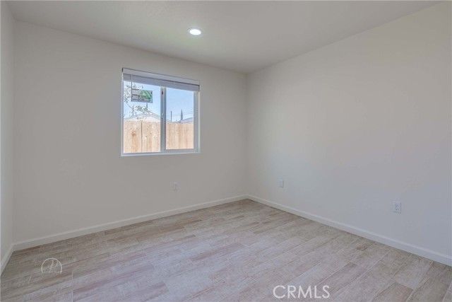 727 Knotts, Bakersfield, CA 93305