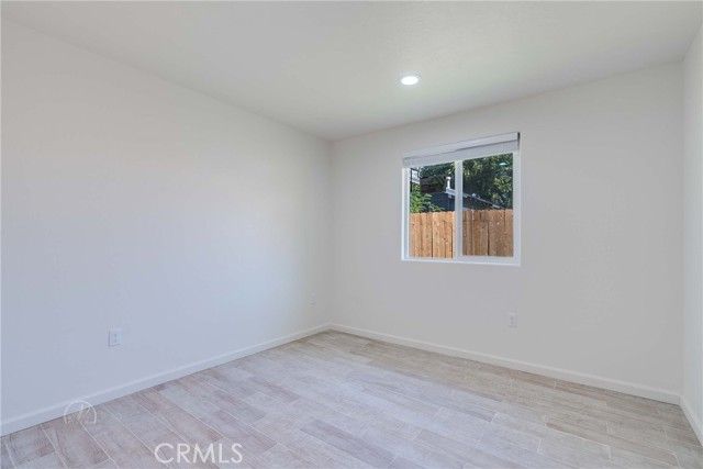 727 Knotts, Bakersfield, CA 93305