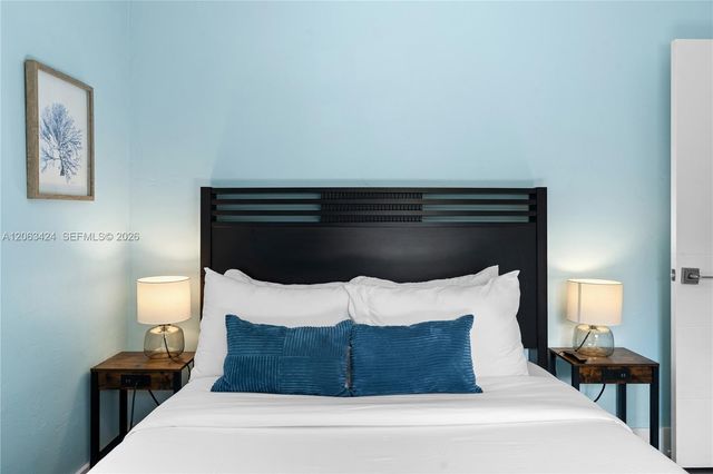 3134 Carter St, Miami, FL 33133