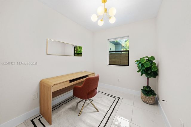 3134 Carter St, Miami, FL 33133