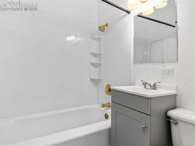 1905 E 8th Street, Pueblo, CO 81001