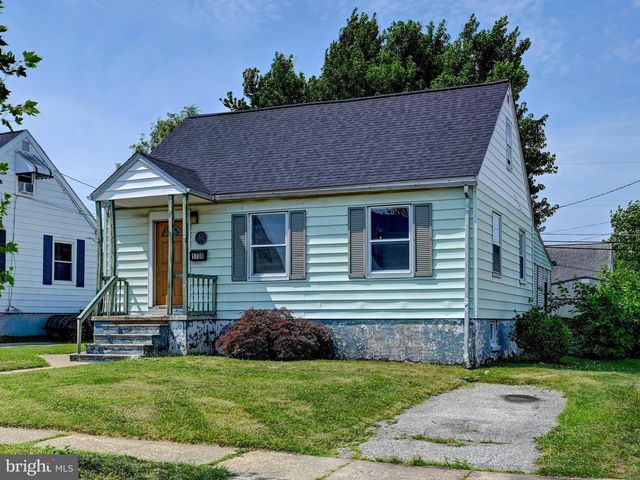 1700 LESLIE RD, Dundalk, MD 21222
