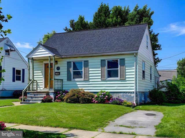 1700 LESLIE RD, Dundalk, MD 21222