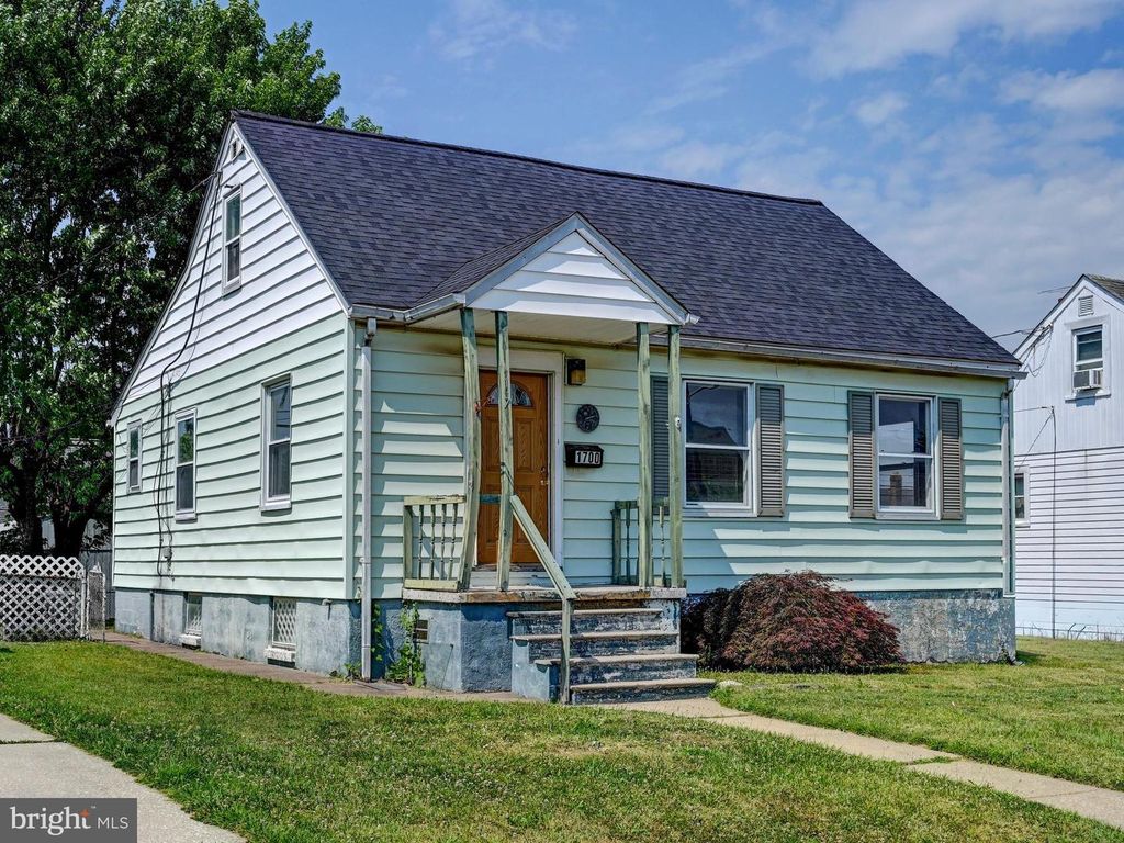 1700 LESLIE RD, Dundalk, MD 21222