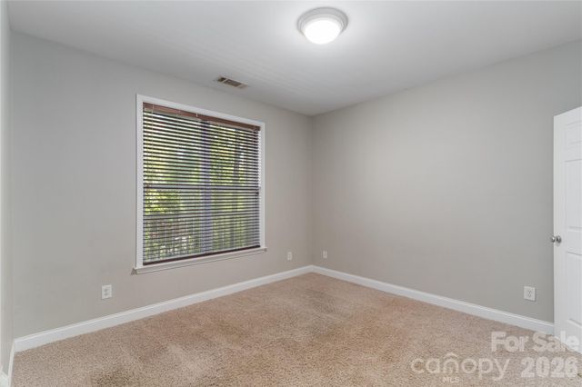 1000 E Woodlawn Road 217, Charlotte, NC 28209