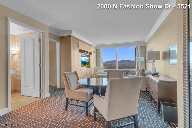 2000 FASHION SHOW Drive 5521, Las Vegas, NV 89109